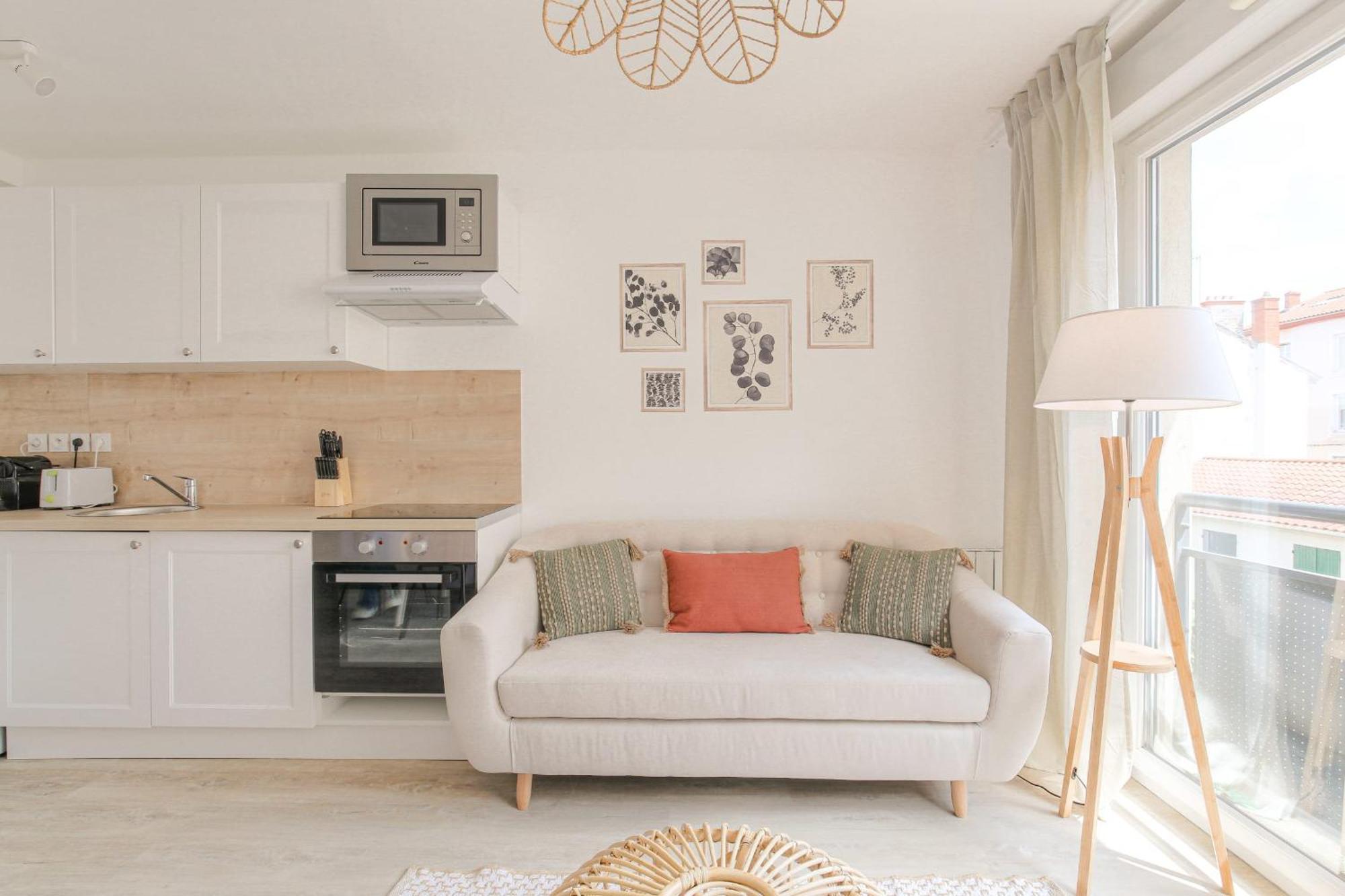 شقة Cosy Au Centre D'Oullins Avec Garage المظهر الخارجي الصورة